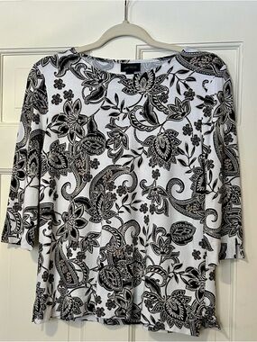 J. Jill Black White Paisley Floral 3/4 Sleeve Top Wearever Shirt Top Jersey sm.